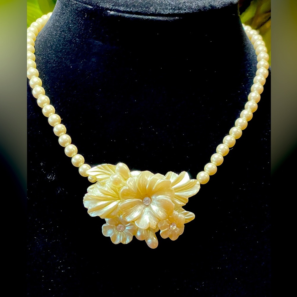 Women’s Necklace